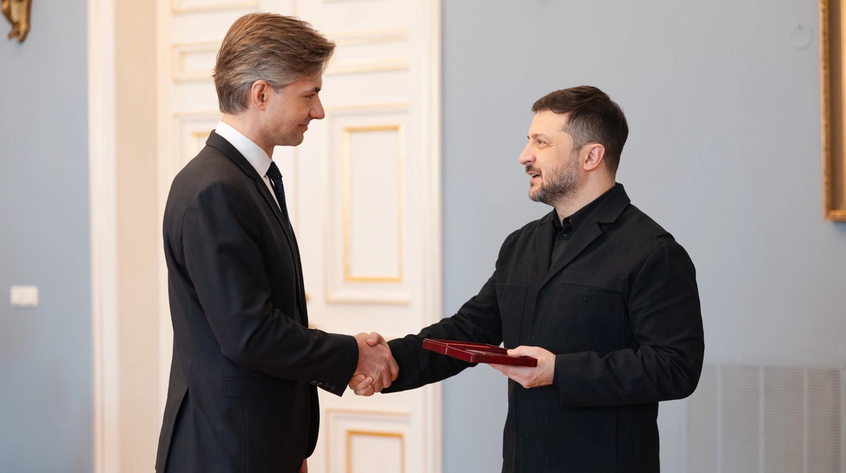 Zelenskyy honours Lithuanian foreign minister with Order of Merit