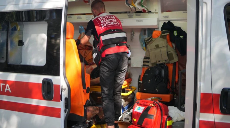 Russians attack Pechenihy in Kharkiv Oblast, injuring 10 people, including children