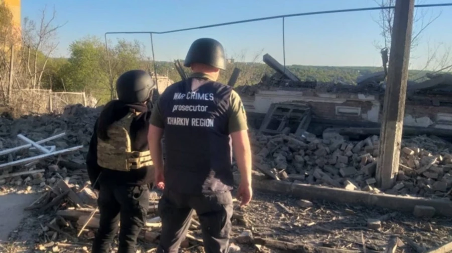 Russians launch large-scale air strike on Kupiansk in Kharkiv Oblast, killing one man – photos