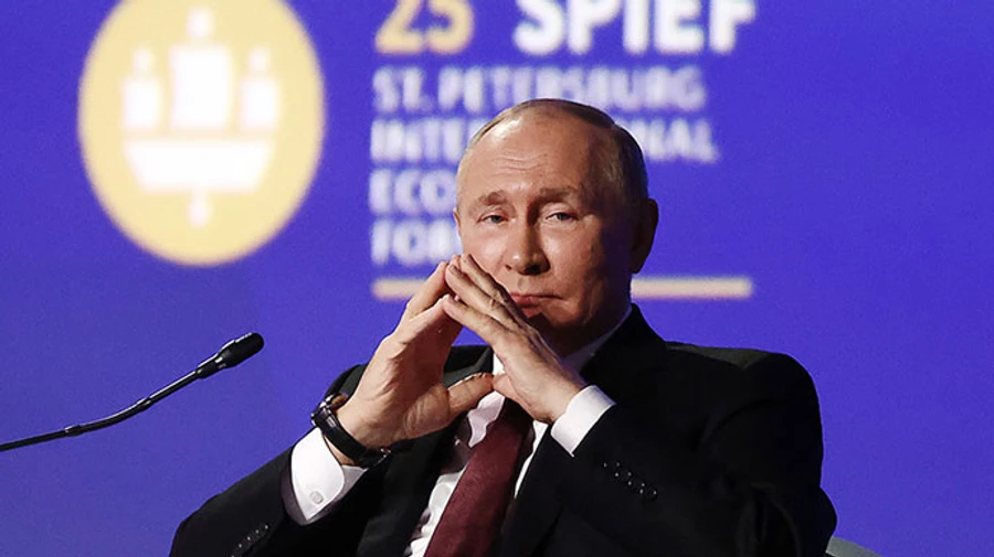 Communications to be jammed to protect Putin at St. Petersburg forum