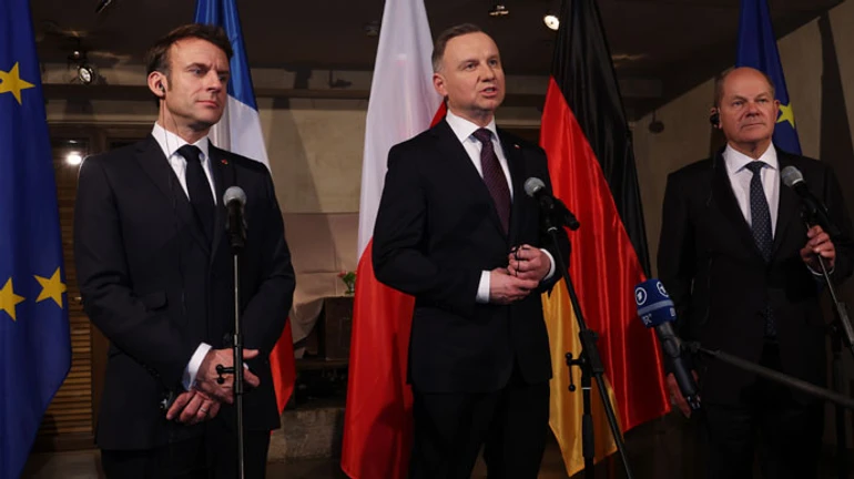 Scholz, Macron, Duda to discuss security guarantees for Ukraine in Paris