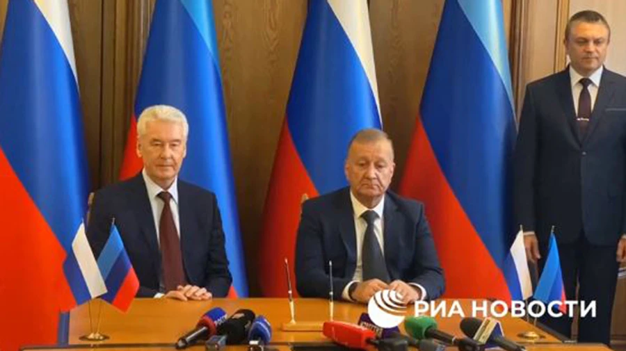 Мер Москви приїхав до окупованого Луганська: домовлятися про дружбу