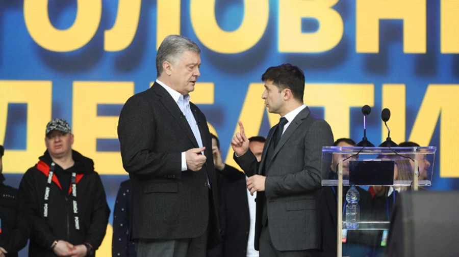 Зеленський каже, що сам хоче незалежну САП, а Порошенко лякає втратою безвізу