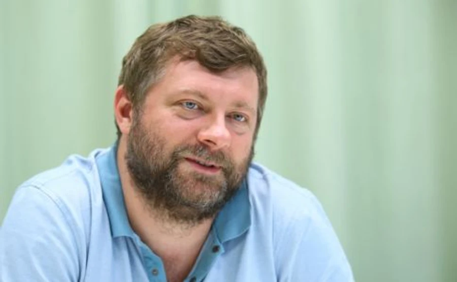 Слуга народу чекає пропозицій, а поки домовляється з мажоритарниками