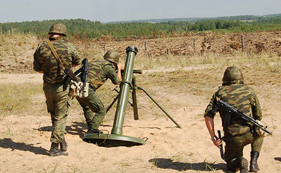 ООС: бойовики стріляли з важкої зброї, 1 військового поранено