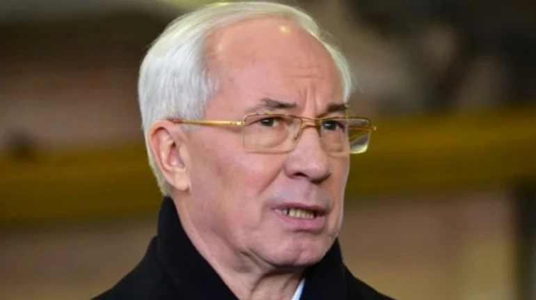 В Минюсте начали процесс конфискации активов экс-премьер-министра Азарова и его сына
