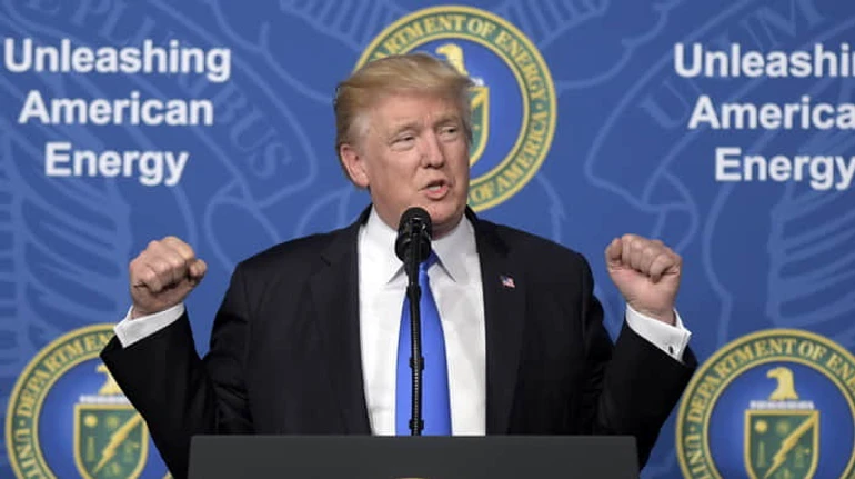 Трамп знімає обмеження: як зміниться енергетична політика США та як це вплине на Україну