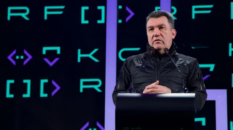 Senior Ukrainian official says Russia spreads 166 million disinformation posts about Ukraine every week