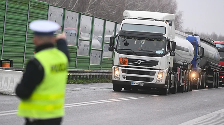 Польские перевозчики объявили о намерении блокировать границу с Украиной до февраля