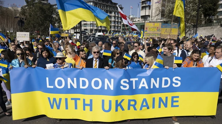 Ми не зупинимось, доки Путін не зазнає краху: стаття глави МЗС Британії