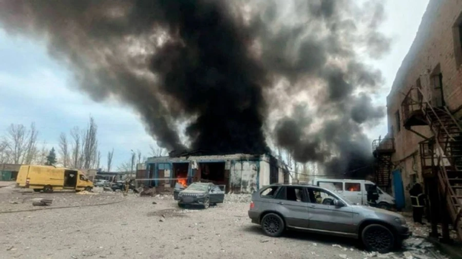 РФ вдарила балістикою по Кривому Рогу: 4 загиблих, понад 10 поранено