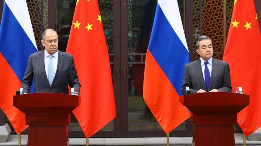 Лавров відповів Заходу на авантюристів вакцинної дипломатії