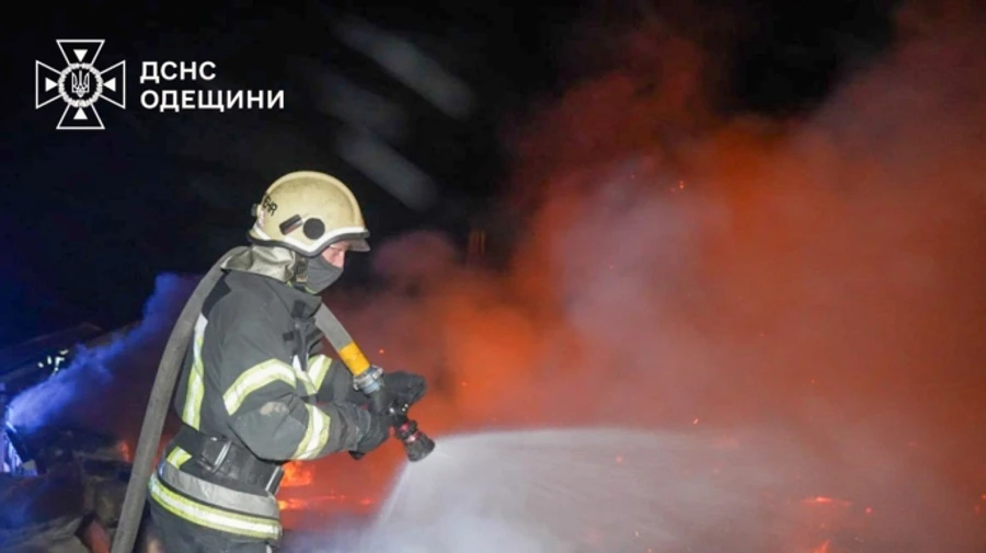 Ночная атака БпЛА: в Одесской области бушевал пожар, поврежден детский сад, один пострадавший