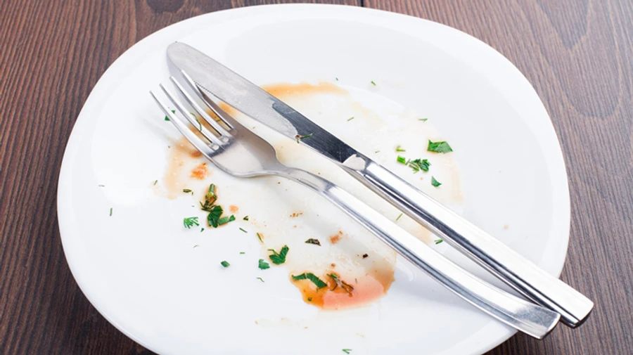 В Коломые более ста человек отравились в столовой