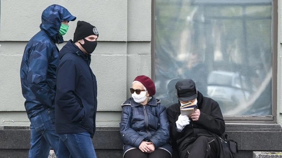 С 5 июня – новые послабления карантина: для ресторанов, храмов, пожилых людей, самолетов