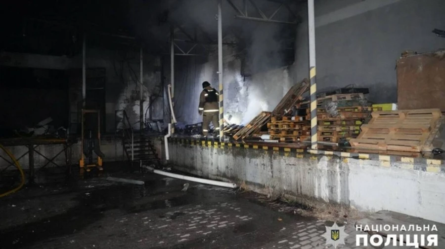 Из-за попадания вражеского дрона в Сумах произошло возгорание