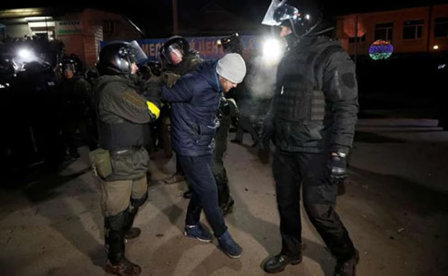 Заворушення у Нових Санжарах: суд вирішив долю ще двох дебоширів