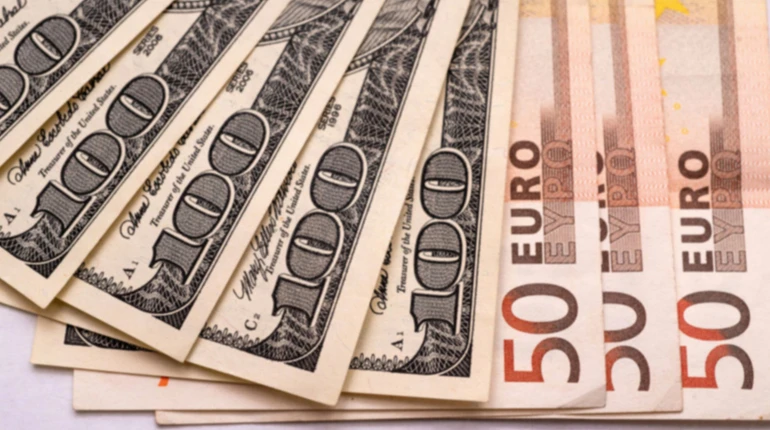 Нацбанк показал, каким будет курс доллара и евро на понедельник 8 декабря