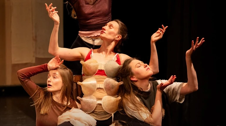 На волнах эмансипации: о толерованном насилии в украинском театре