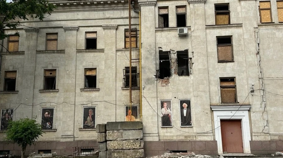 Russia damages Mykola Kulish Theatre in Kherson for second time – photo