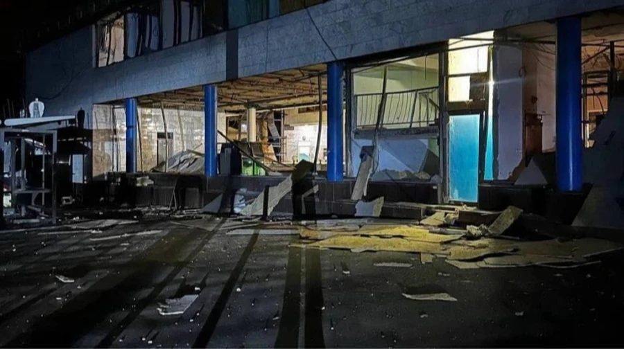 Після ворожого удару біля метро Лук’янівська облаштують наземний пішохідний перехід