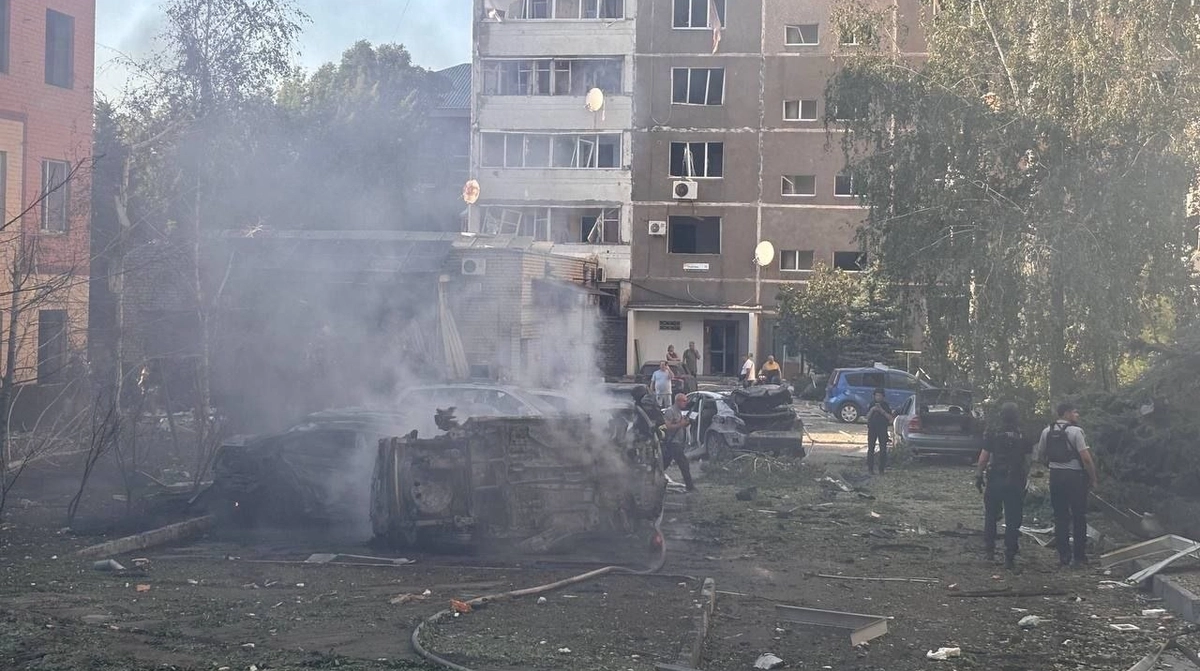 Росіяни атакували Запоріжжя: є загибла й 21 постраждалий, пошкоджено багатоповерхівки