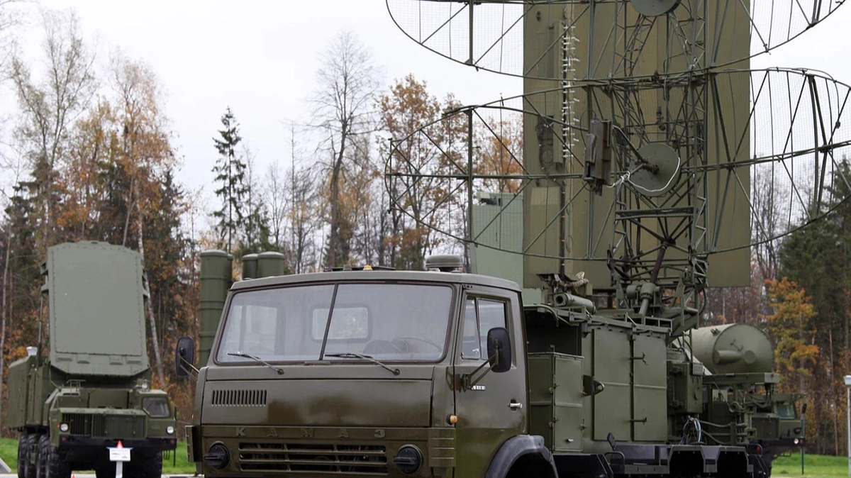 Der Generalstab der Ukraine meldet Angriffe auf russische Radaranlagen im ...