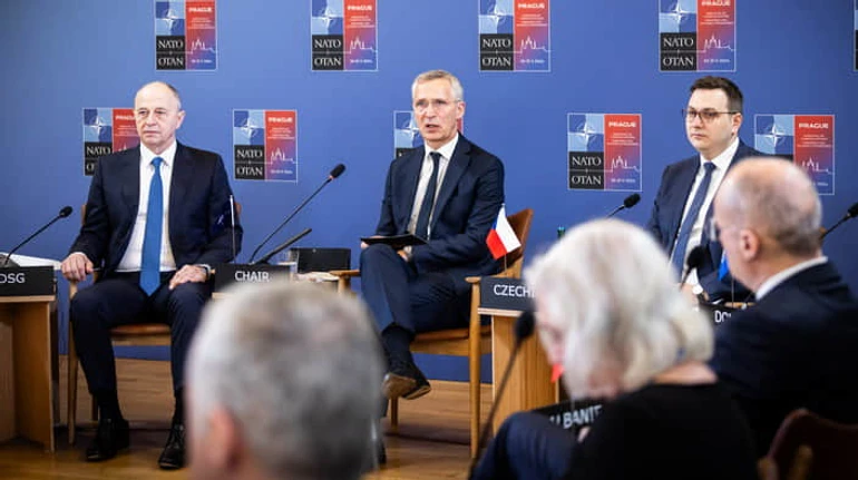 40 мільярдів для ЗСУ та удари по Росії: про що міністри НАТО домовилися у Празі