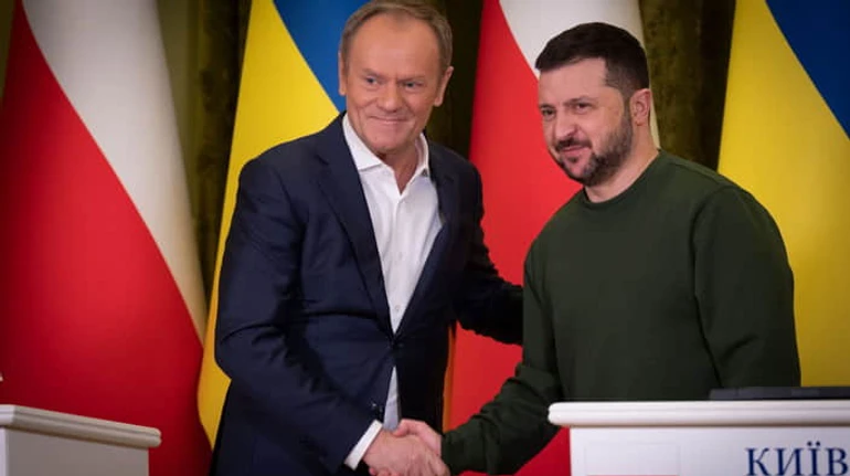 Забрати вдячність із відносин з Варшавою: польські роздуми про візит Туска до Києва