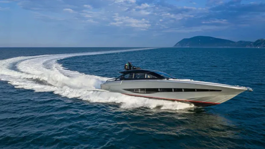 Арестованная яхта российского олигарха исчезла из итальянского порта – The Guardian