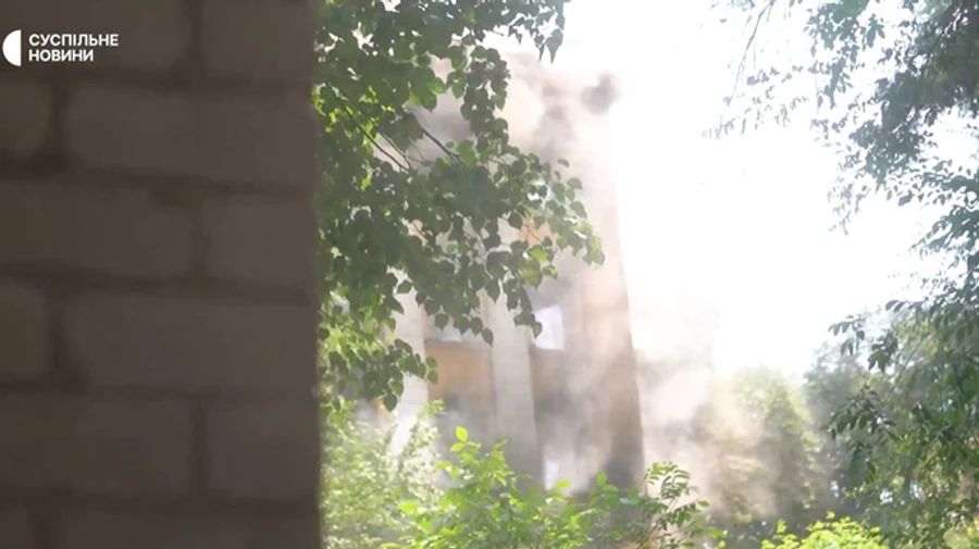 Ukrainian journalists came under Russian fire in the centre of Lysychansk