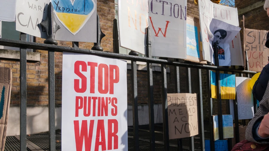 Официально: ЕС утвердил шестой пакет санкций против РФ