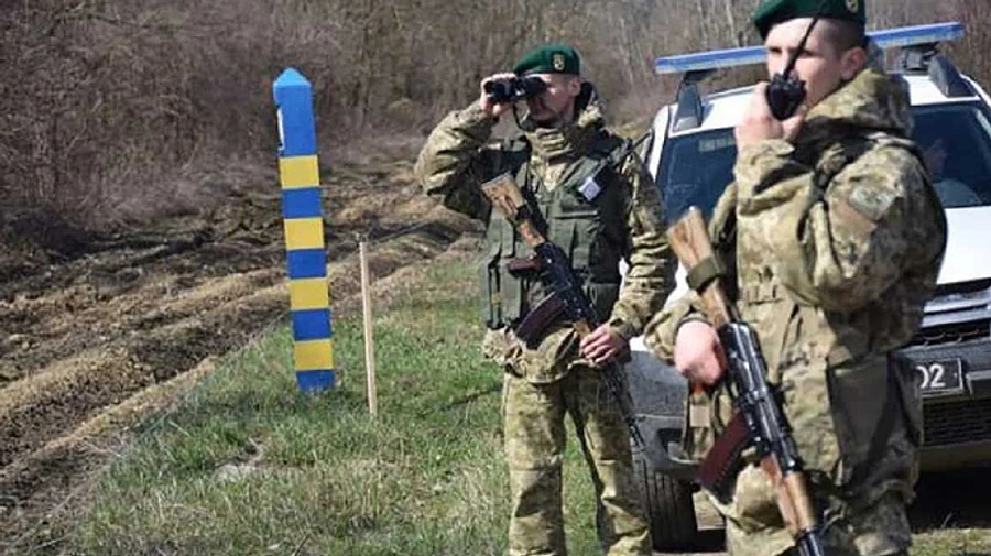 Пограничникам в западных областях срочно требуются техника и водители