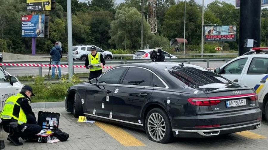 Політичне вбивство: у МВС кажуть, що у водія Шефіра цілили, щоб зупинити машину
