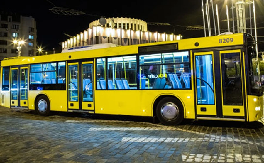 Карантин: у МОЗ розповіли, хто контролюватиме кількість пасажирів у транспорті