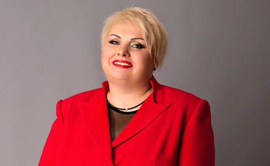 На Київщині автобус зіткнувся з вантажівкою: загинула актриса Дизель шоу