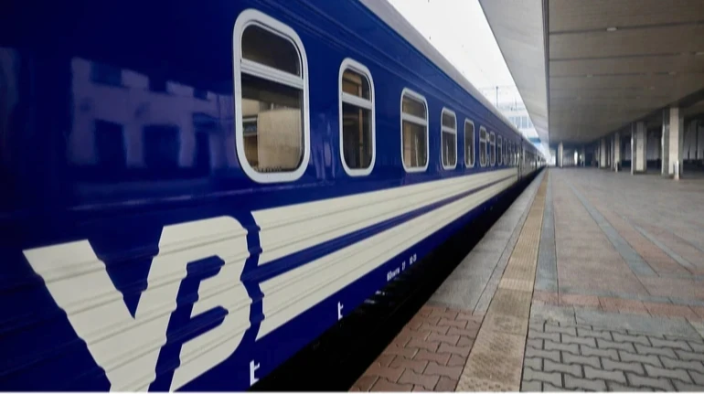 Українці зможуть безкоштовно проїхати 3000 кілометрів Укрзалізницею – Зеленський