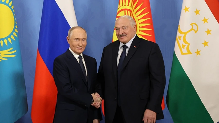 Лукашенко заявив, що очікує отримати десяток систем Орєшнік від Росії