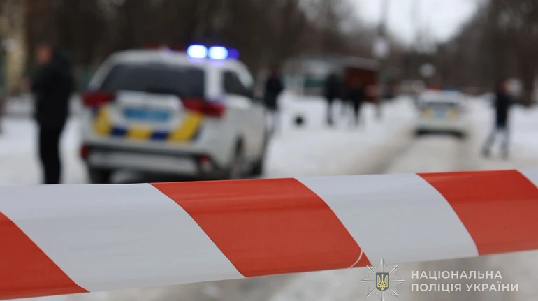 У Запоріжжі підліток відкрив стрілянину, а потім упав і поранив себе