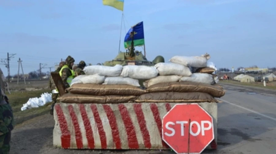 Russia hits checkpoint near Chernihiv: fatality and injuries reported