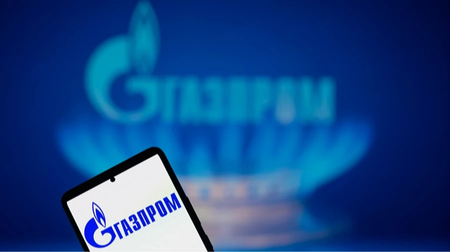 Gazprom shares plunge to 2008 levels after Central Bank of Russia cuts key rate