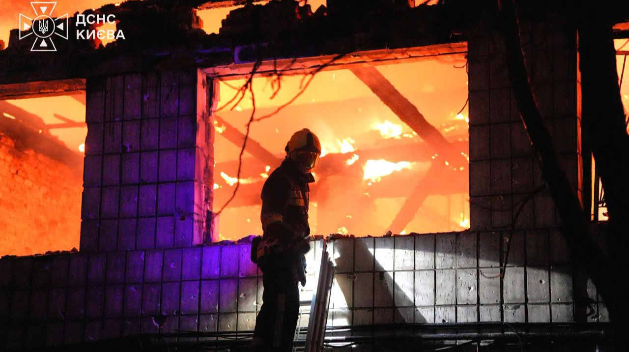Russian overnight attack on Kyiv kills eight