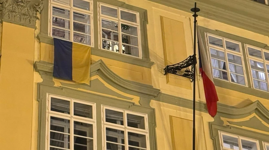 Three Ukrainian flags hung on Czech parliament building in defiance of speaker's decision to remove one