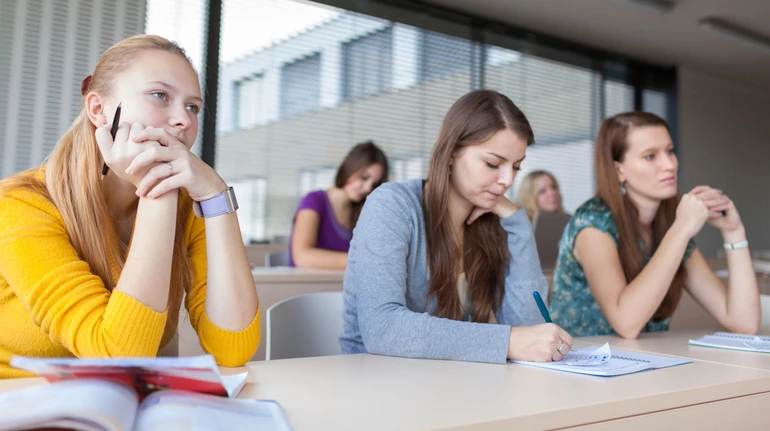 Українські підлітки зможуть вступати до українських вишів з результатми деяких закордонних іспитів – МОН