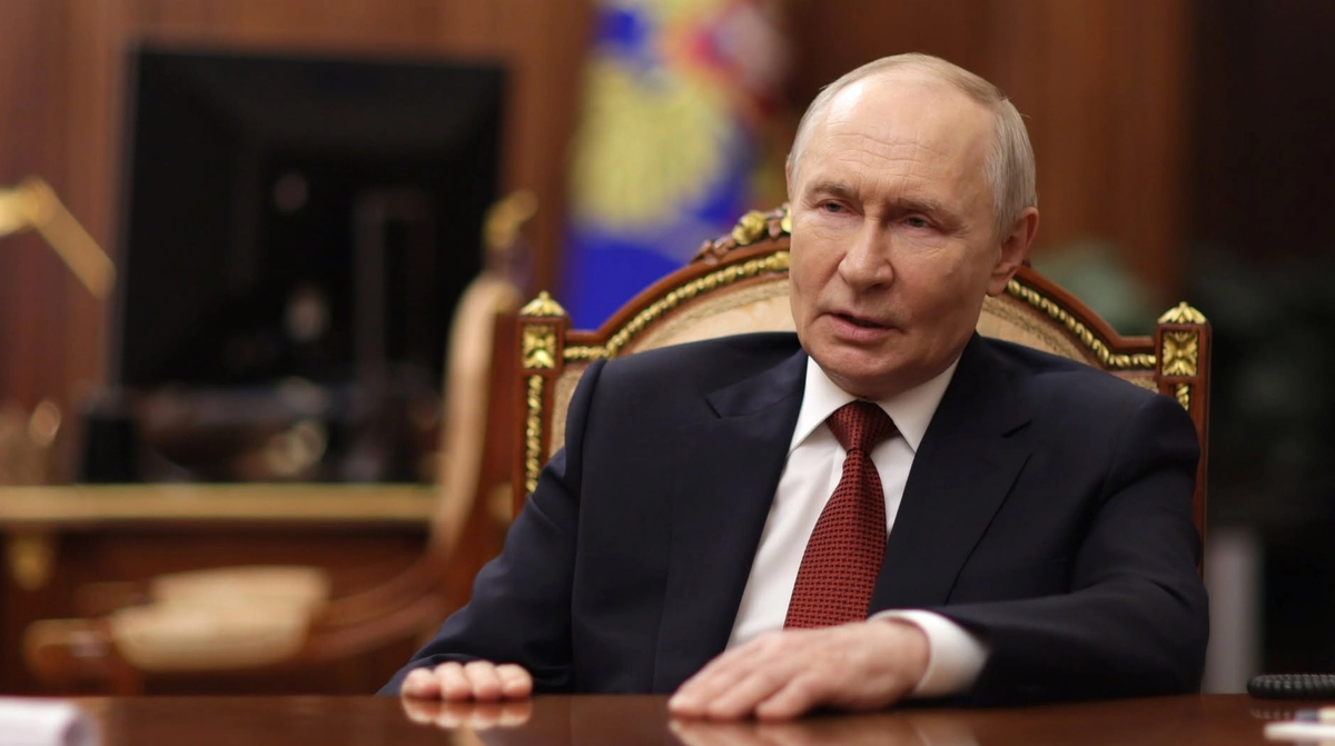 Путін згадав фото Зеленського біля стели в Куп’янську: До Куп’янська нам залишилося 2-4 км, до Сум - 10
