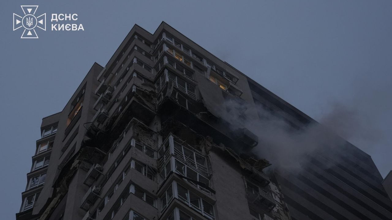 One person killed and another injured in Russian strike on Kyiv apartment block