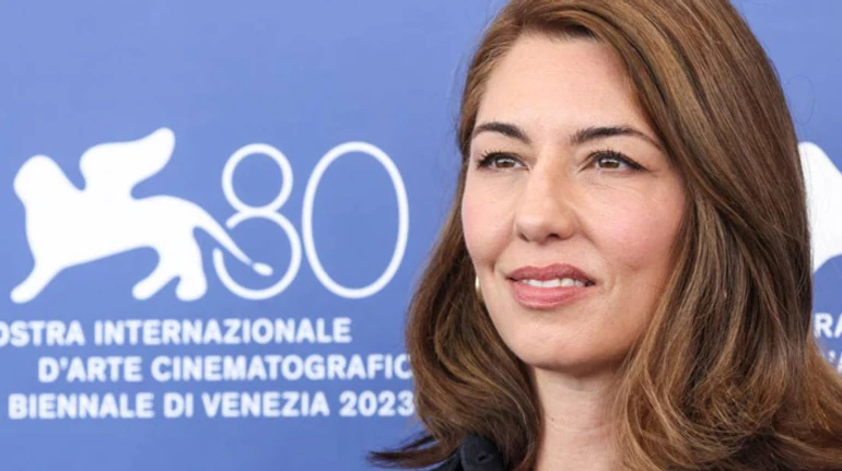 Присцилле хватило сил уйти вопреки ожиданиям. Заметки из интервью из ванной с Софией Копполой