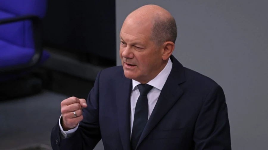 Шольц призвал к полному прекращению огня после разговора Трампа и Путина