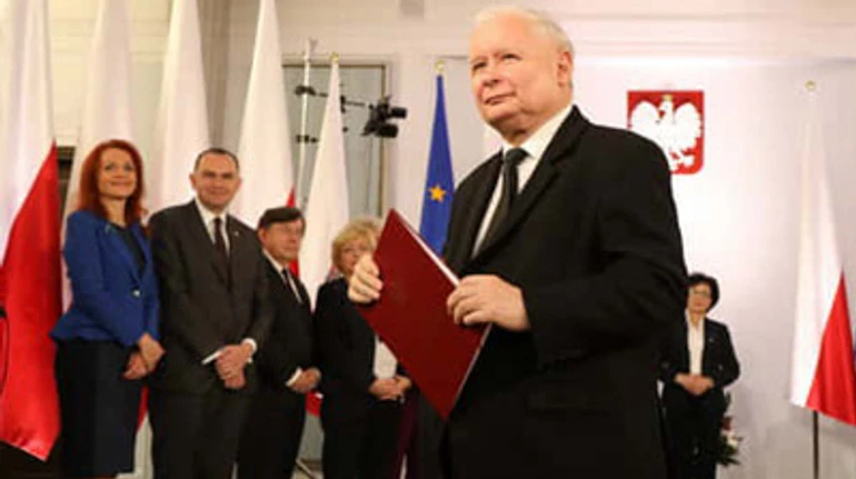 Тварини важливіші за виборців: як польська влада пішла на конфлікт зі своїм електоратом