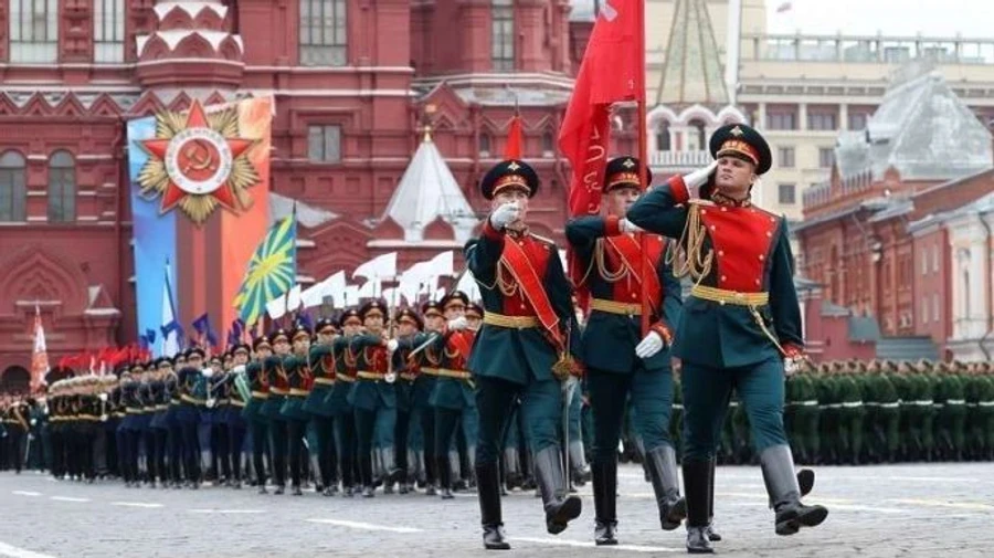 Кремль стремится монополизировать победу во Второй мировой – евродепутаты